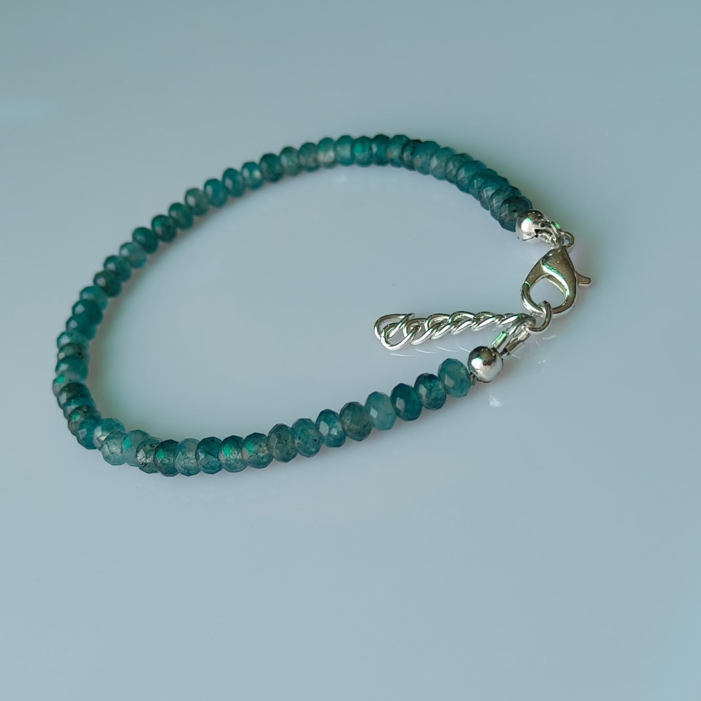 Montana Sapphire Gemstone Faceted Beads Bracelet