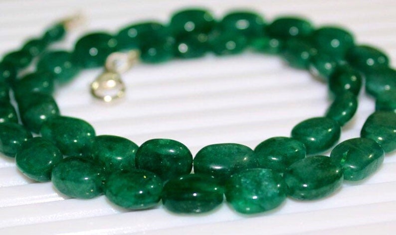 Natural Emerald Cabochon Oval Shape Plain Mani Loose Gemstones Strand, Green Emerald Gemstone Necklace