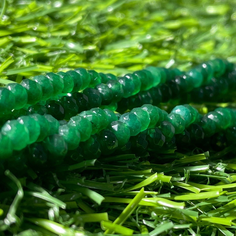 Faceted Green Emerald Beads: 4mm Round Gemstone String