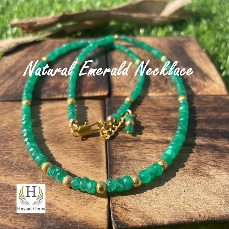Handmade Emerald Beaded Necklace: Dainty Minimalist Vintage Style