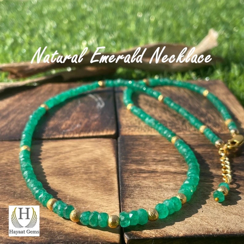 Handmade Emerald Beaded Necklace: Dainty Minimalist Vintage Style